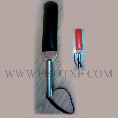 PALETA CUERO CON METAL 8063 PALETA CUERO CON METAL 8063